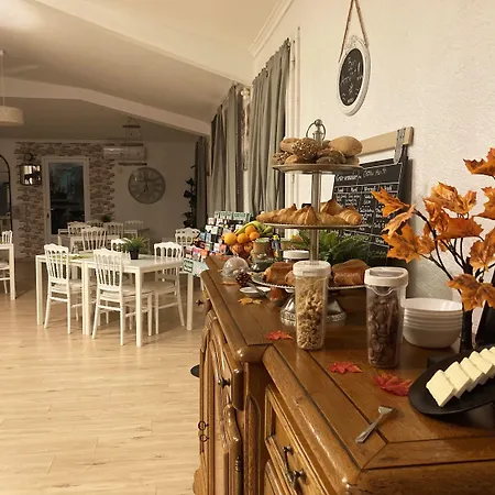 Orangerie Du Château Marith - Tonneins Aiguillon Marmande - Touristique Et Soirée étape Pensión Clairac (Lot-et-Garonne)