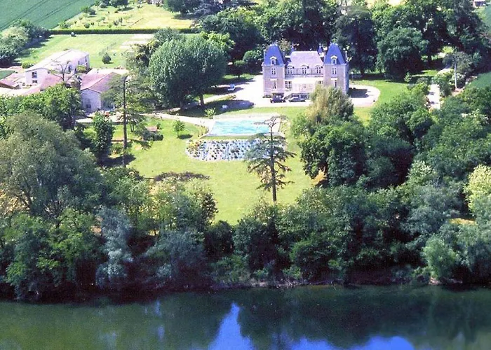 Orangerie Du Chateau Marith - Tonneins Aiguillon Marmande - Sejour Touristique Et Soiree Etape Гостевой дом